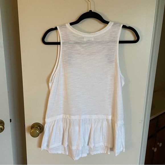 Old navy tank - Picture 3 of 3